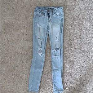 American Eagle Distressed Super Stretch Jegging